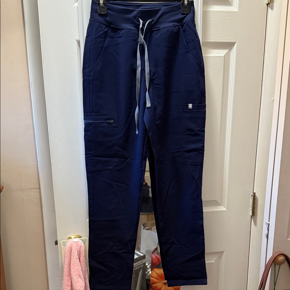 Figs Women's Navy Blue yola scrub pants